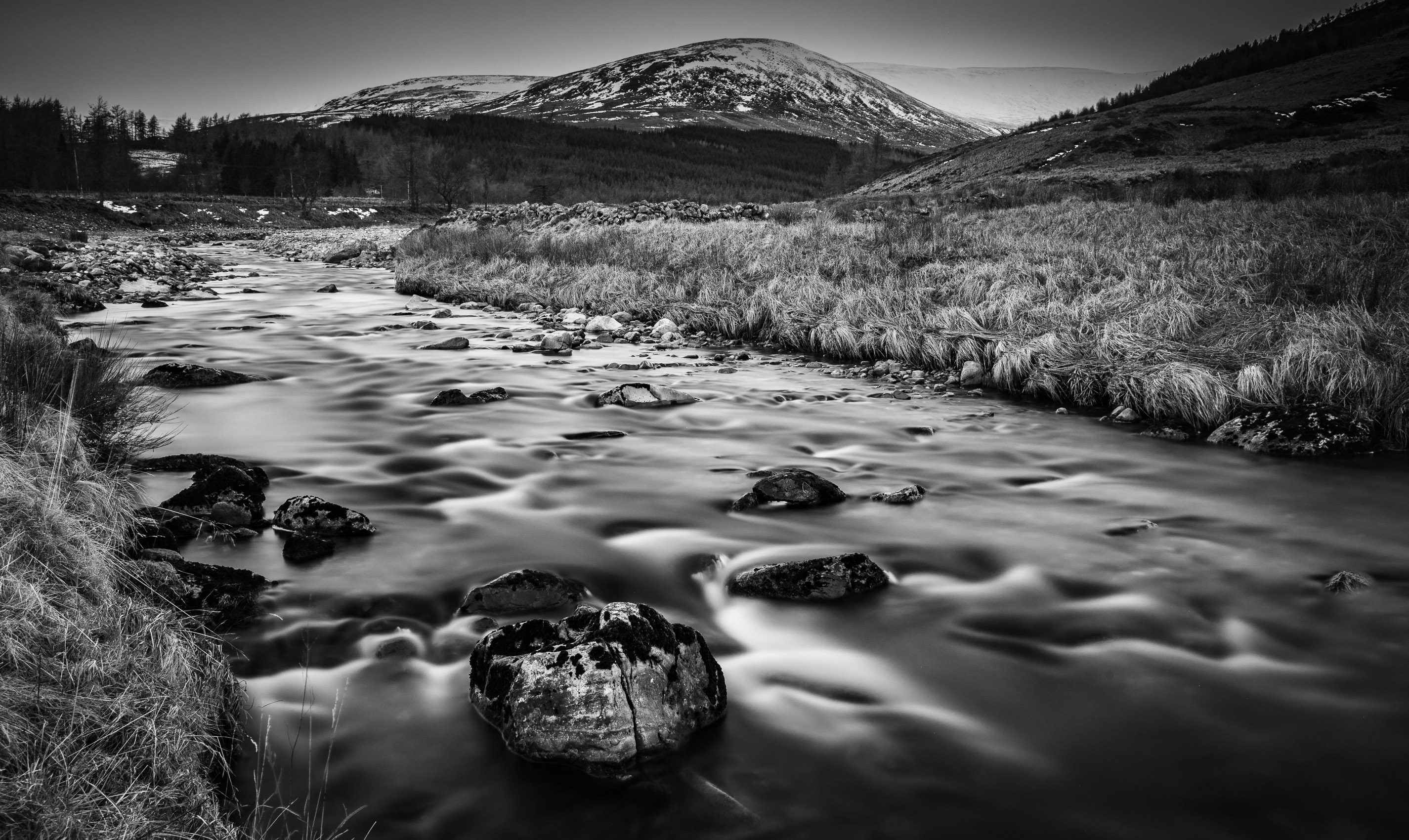 River Isla near Tulchan Lodge, Angus, Scotland. SM041