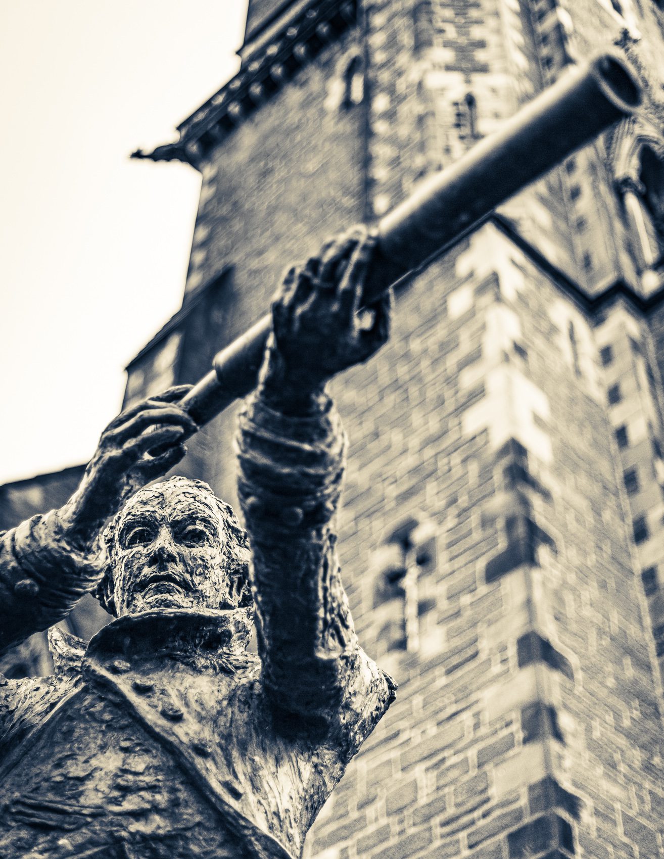 Duotone image of the statue of Admiral Adam Duncan outside St Paul's Cathedral, Dundee, Scotland.