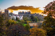 Edinburgh Old Town from Waverley Bridge, Edinburgh, Scotland. EH030