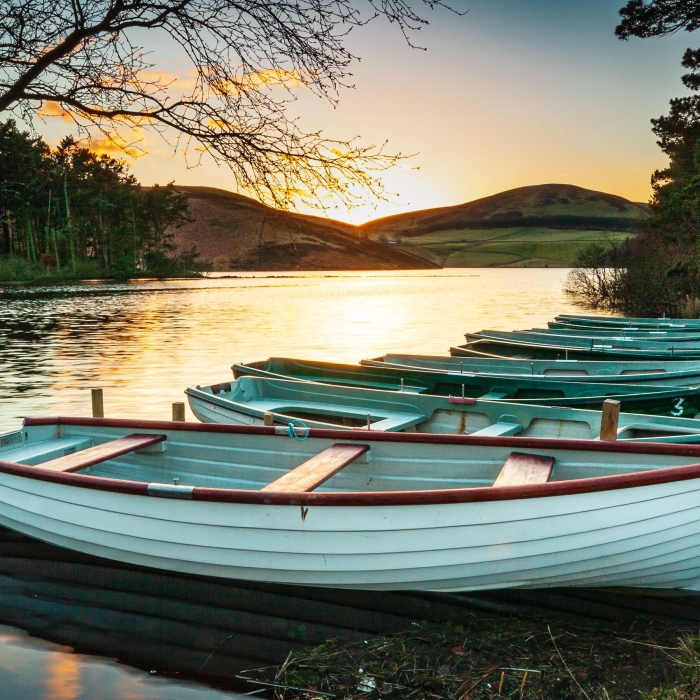 Boats on Glencorse Reservoir, Midlothian, Scotland. LN008