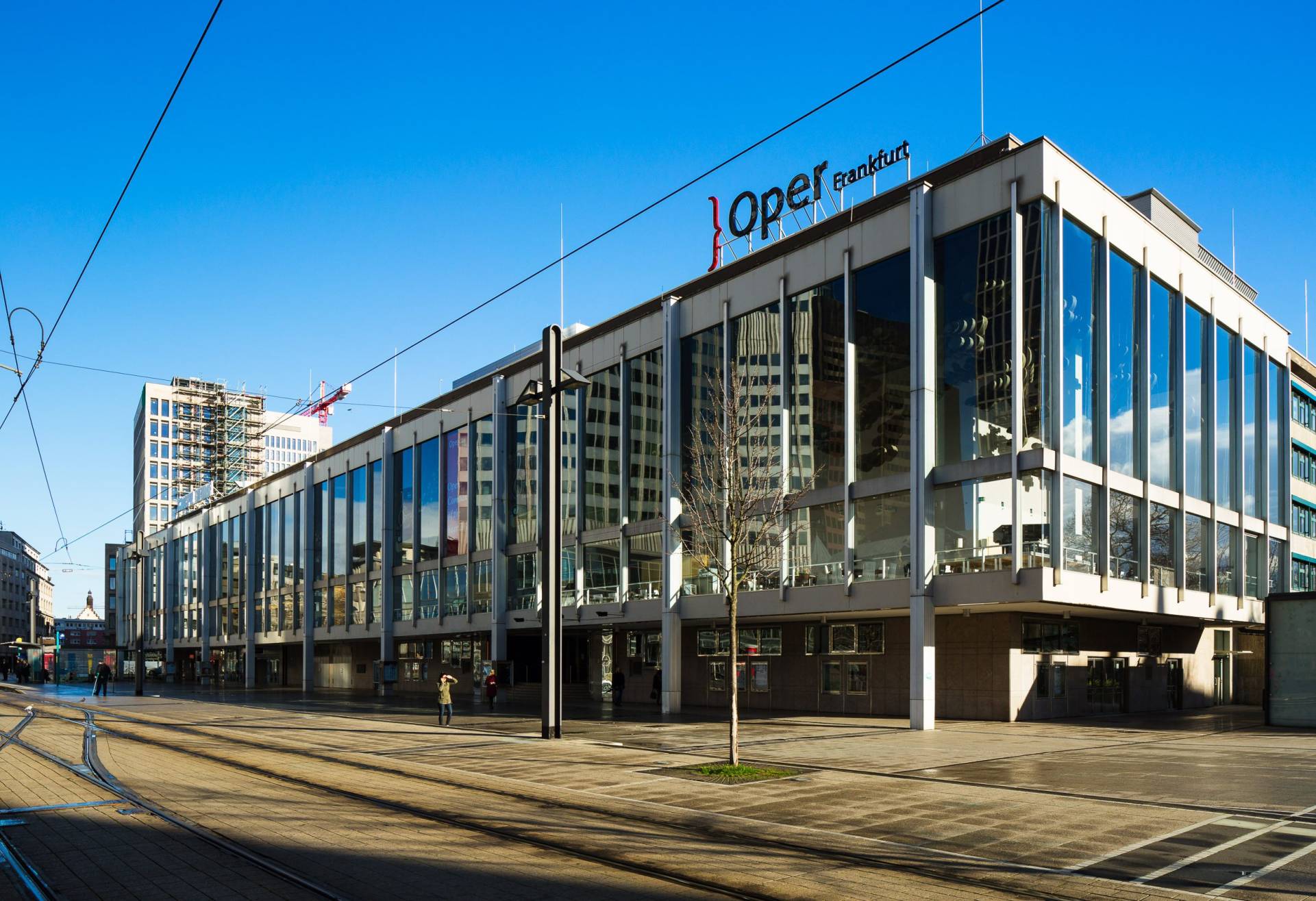 The Opern- und Schauspielhaus at the Willy-Brandt-Platz in the centre of Frankfurt am Main, Germany. FF007