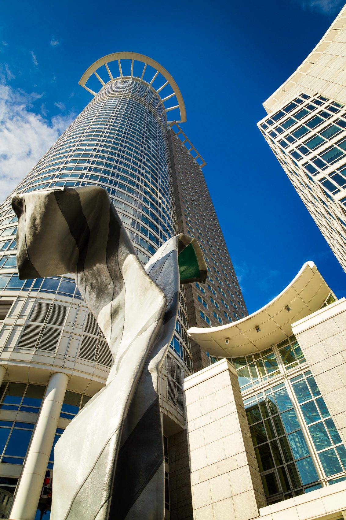 Inverted Collar and Tie sculpture designed in 1994 by Claes Oldenburg and Coosje van Bruggen. It is located in Frankfurt's Westend in front of the Westend Tower in Frankfurt am Main, Hesse, Germany. FF016